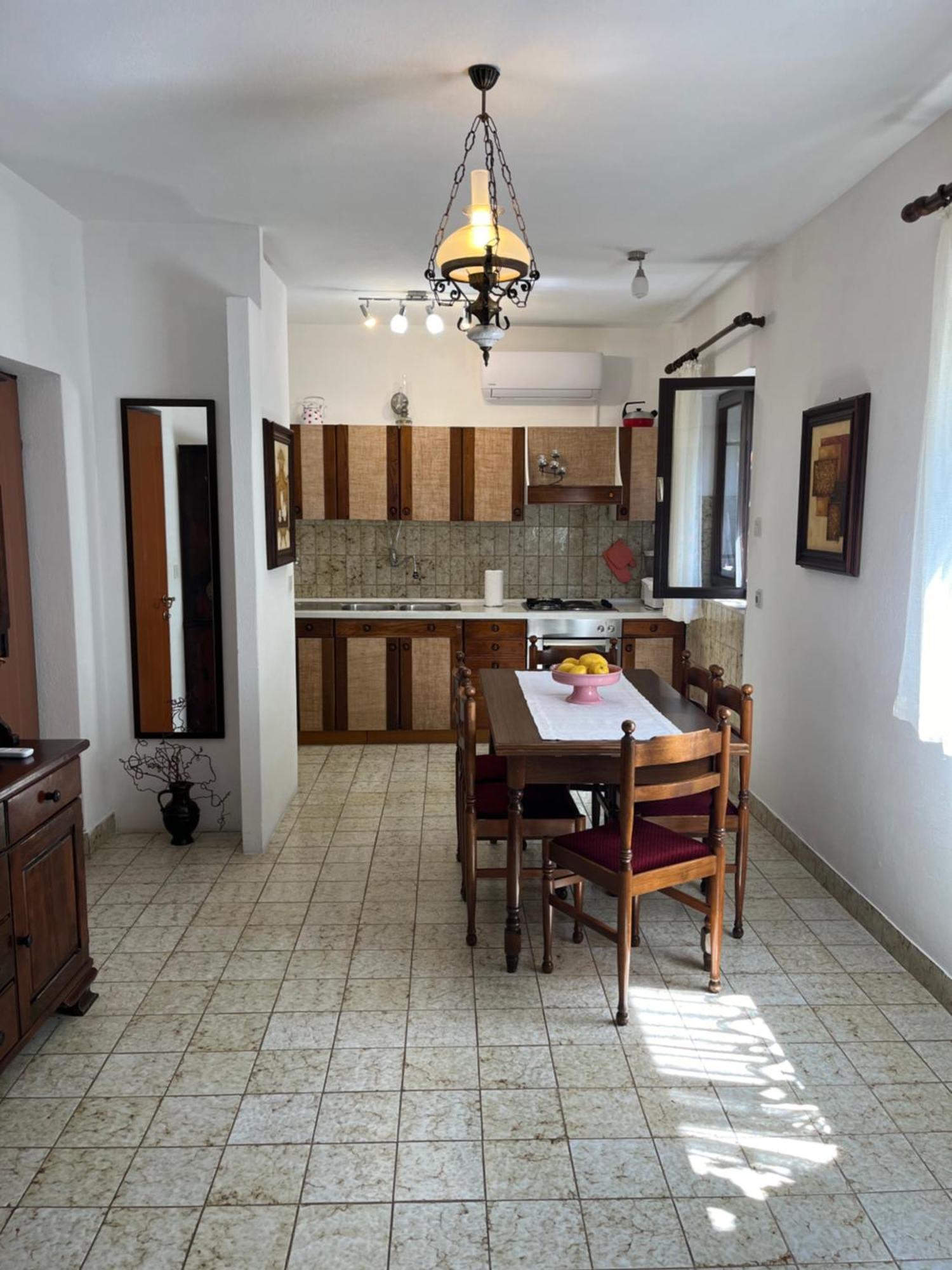 Apartman Mladenka Supetar Εξωτερικό φωτογραφία